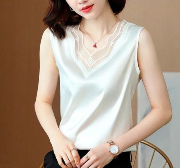 Satin sleeveless top for women's