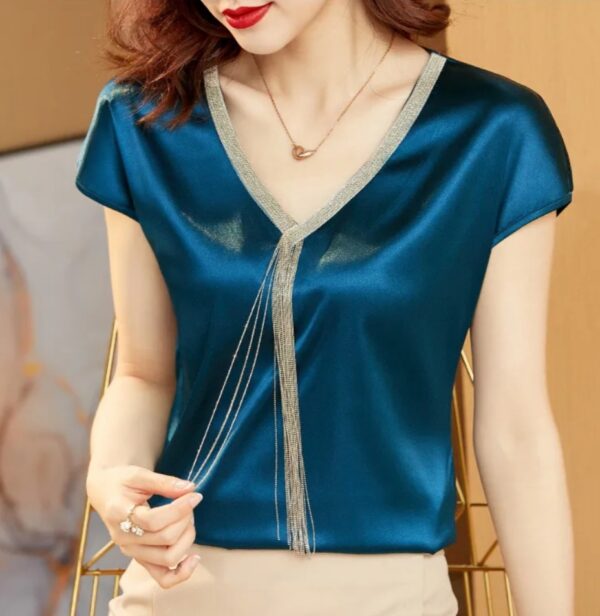 Satin sleeveless top for women's