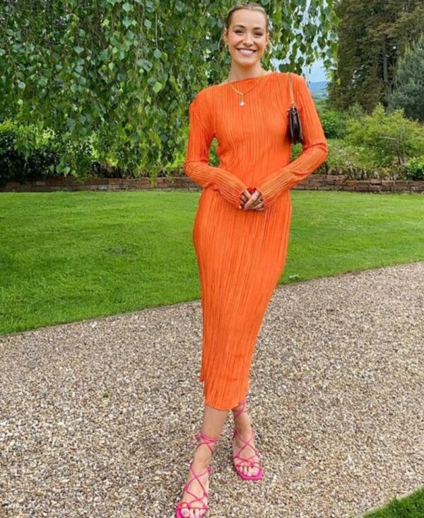 Slim fit orange dress